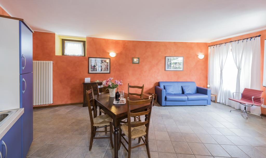 Villa Edy Apartments トレメッツィーナ エクステリア 写真